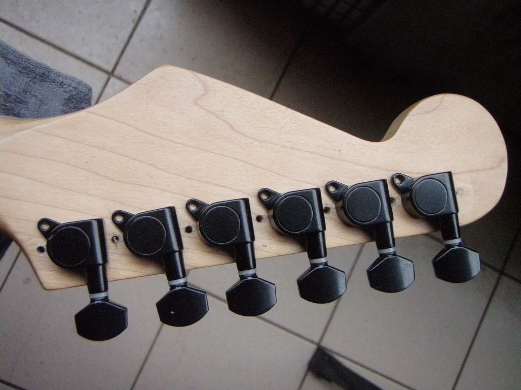 Upgrading Electric Guitar Tuners DIY Strat (and other guitar & audio