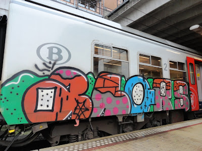 graffiti on trains