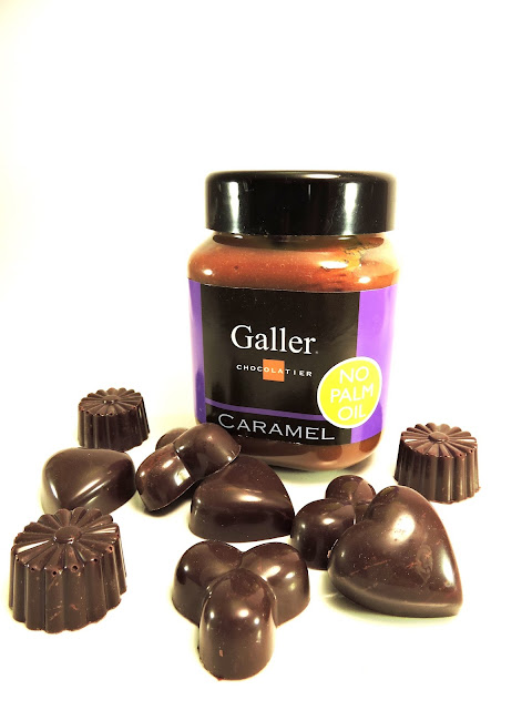 Praline au chocolat noir fourrée au caramel Galler