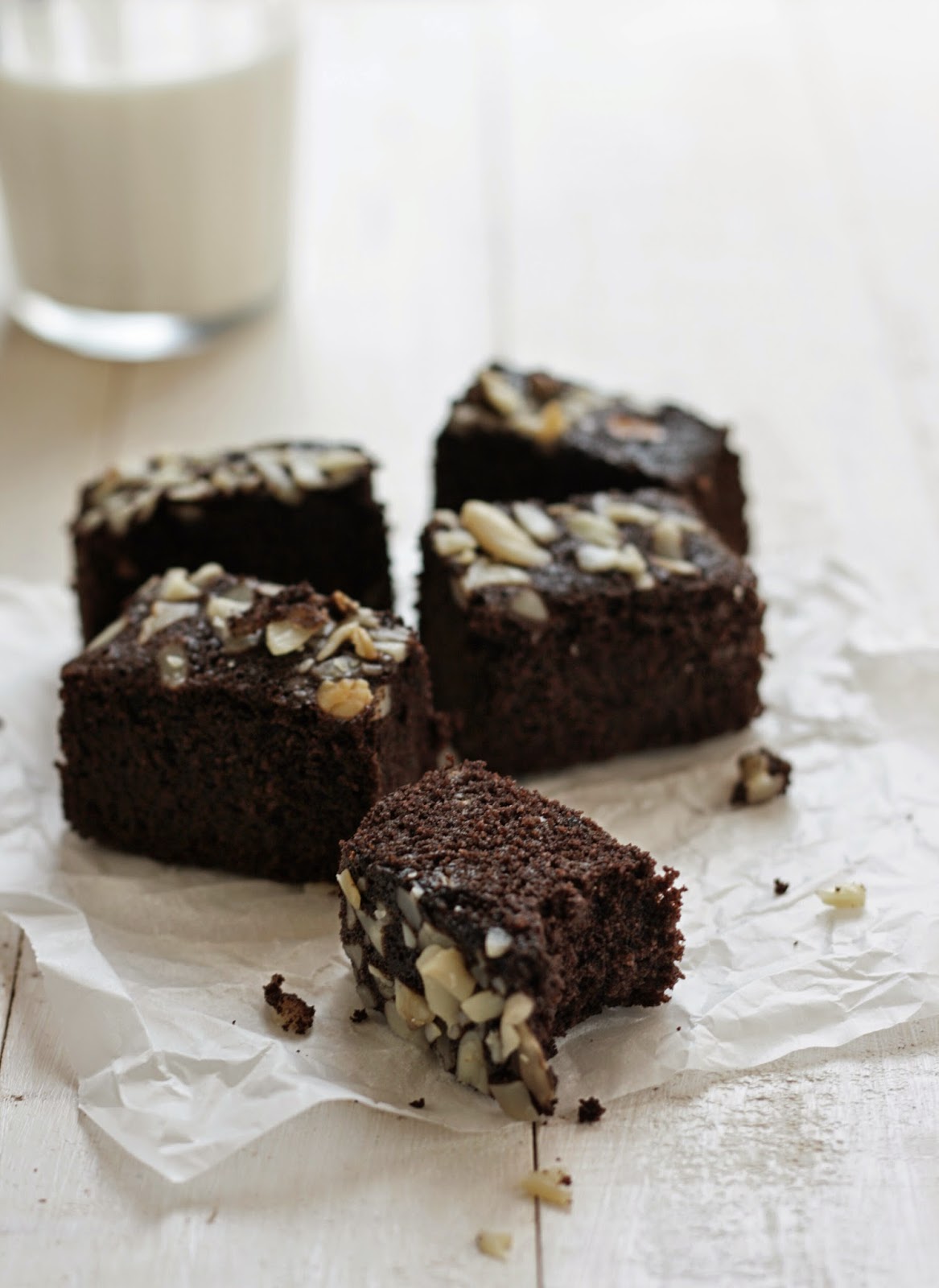 Choco Banana and Black Glutinous Rice Flour Cake