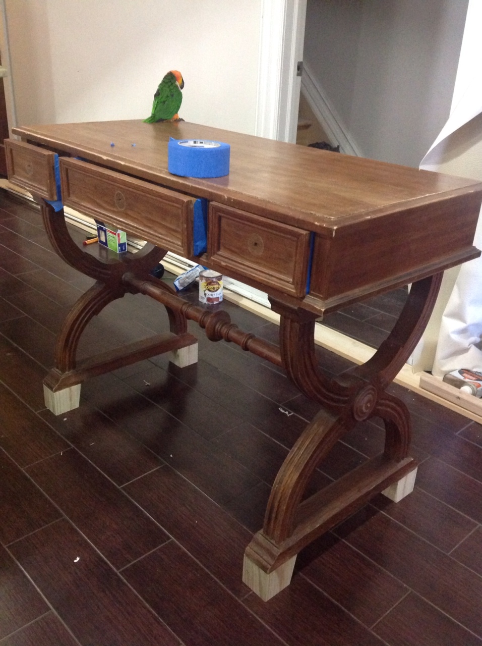 Brooklyn DIY Designs Refurbishing a Desk