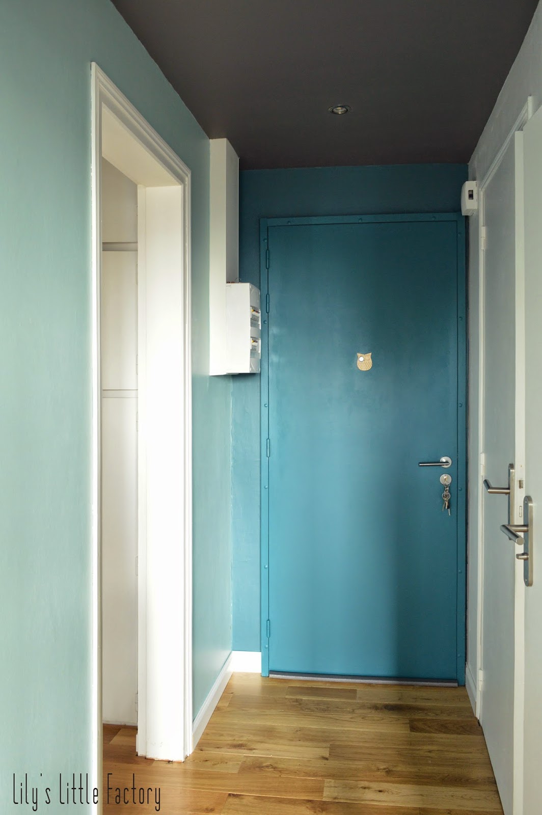 Deco chambre hotel moderne: chambre bleu canard et beige idees ...