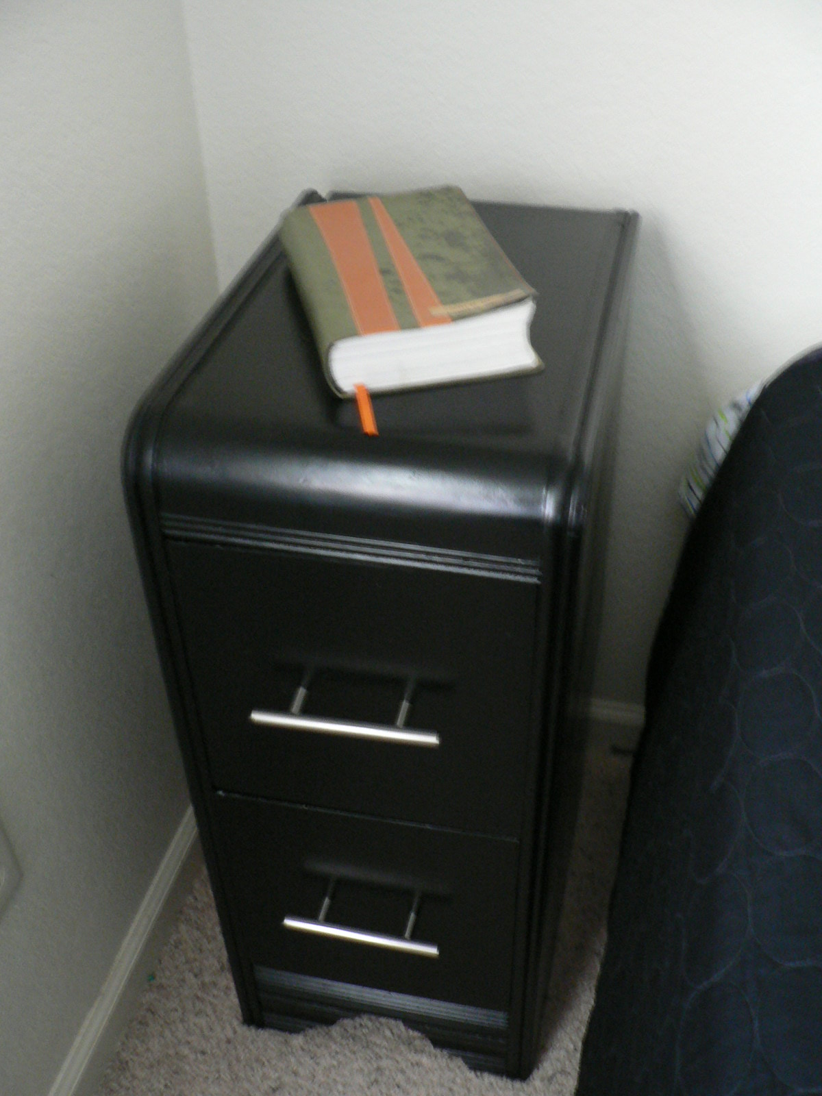The Creative Chickadee Repurposed Desk into Night Stands