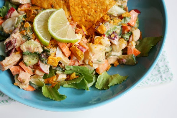 Kuddelmuddel: Bunter Salat mit Erdnuss-Dressing (Jamie Olivers Gado-Gado)