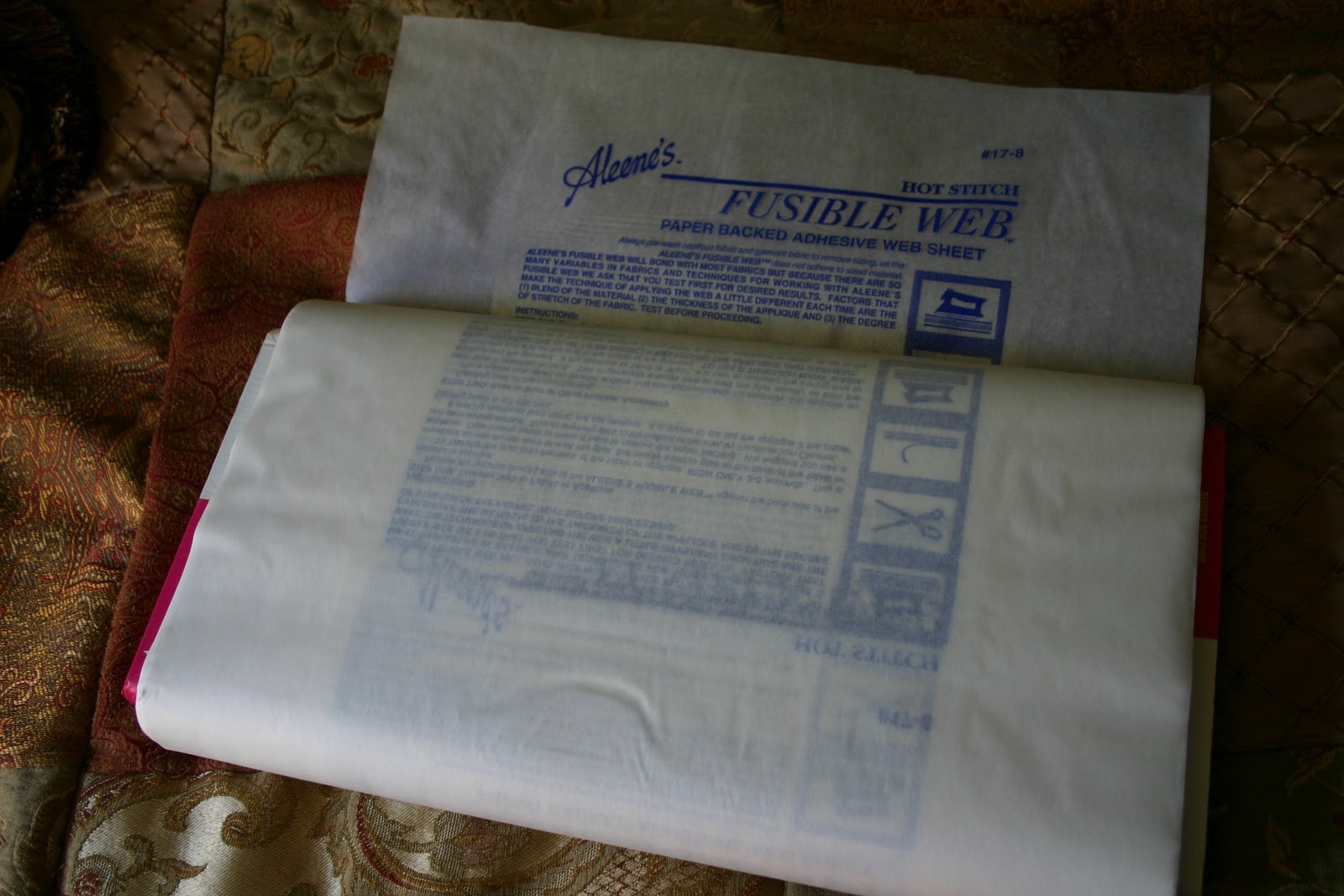 Express Your Creativity Aleene's Fusible 