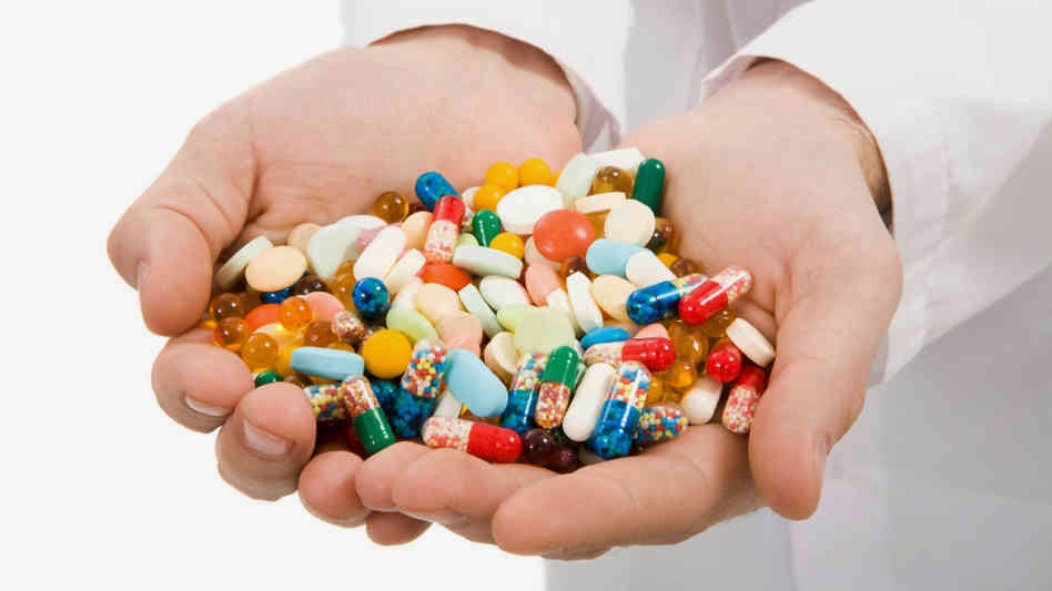 A Handful of Medication: The challenge of pill burden ~ Pallimed