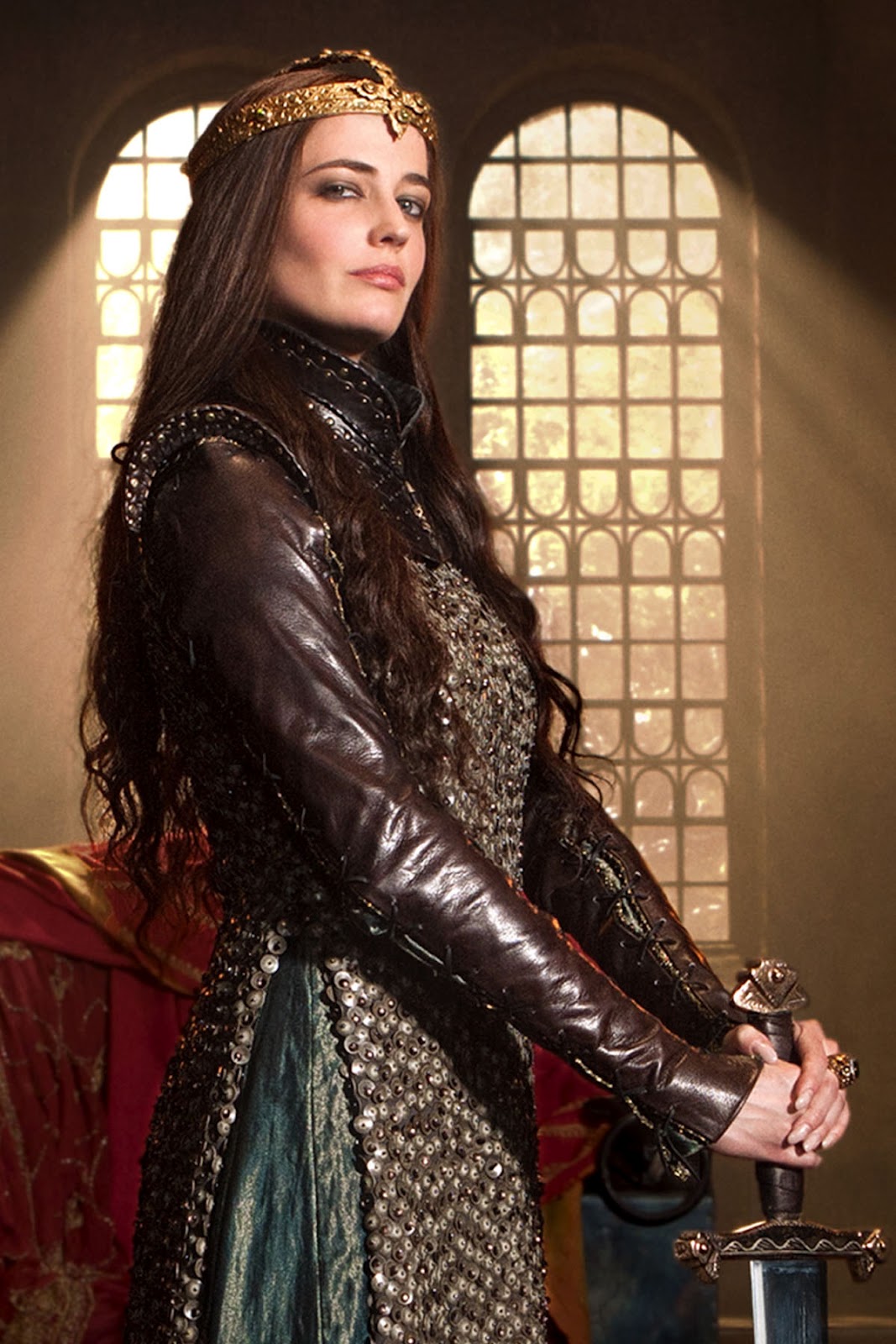 http://4.bp.blogspot.com/-xB77Li5JA0w/T5sFj3N9g-I/AAAAAAAAAFg/Ogk0vyHH9-8/s1600/Eva-Green-Camelot-image-2.jpg
