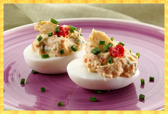 HUEVOS CON ATUN huevos con atun: