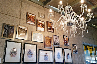 Chandelier hanging on the high ceilings added elegant and luxury feel Chandelier hanging on the high ceilings added elegant and luxury feel | www.meheartseoul.blogspot.com