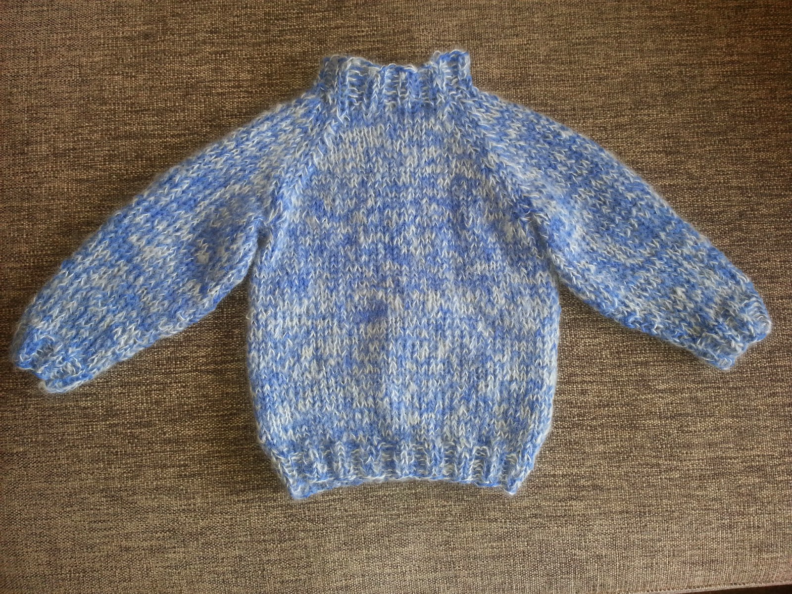 Babygenser Med Raglanfelling