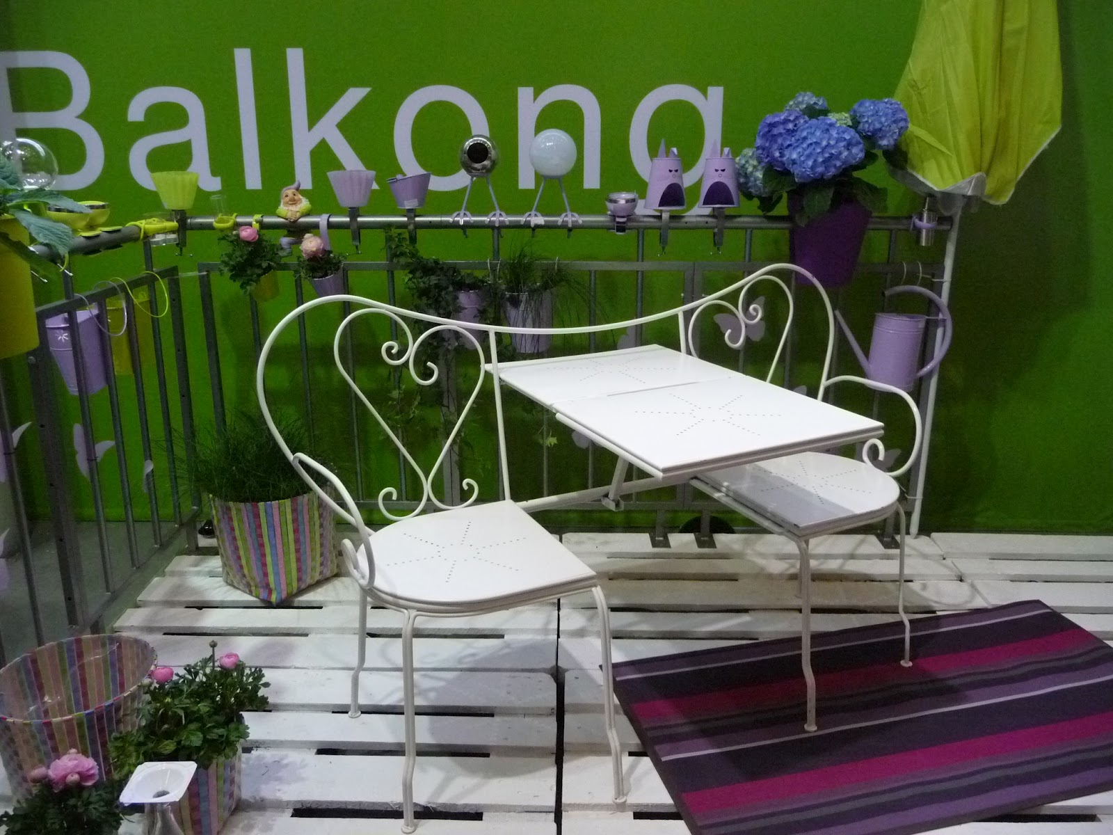 Anna ellen k.: i trädgårdens tjänst på furniture fair 2012!