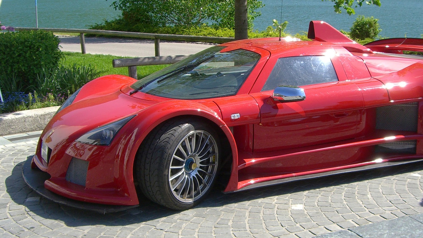 http://4.bp.blogspot.com/-xD6griZcyBk/UEZXDMmyweI/AAAAAAAAAj4/LqypxDrXTrM/s1600/2012-09-04-Gumpert-Apollo-08-(carwalls.blogspot.com).jpg