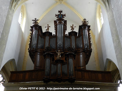 VEZELISE (54) - L'église Saint-Côme et  Saint-Damien (Intérieur) - Orgue