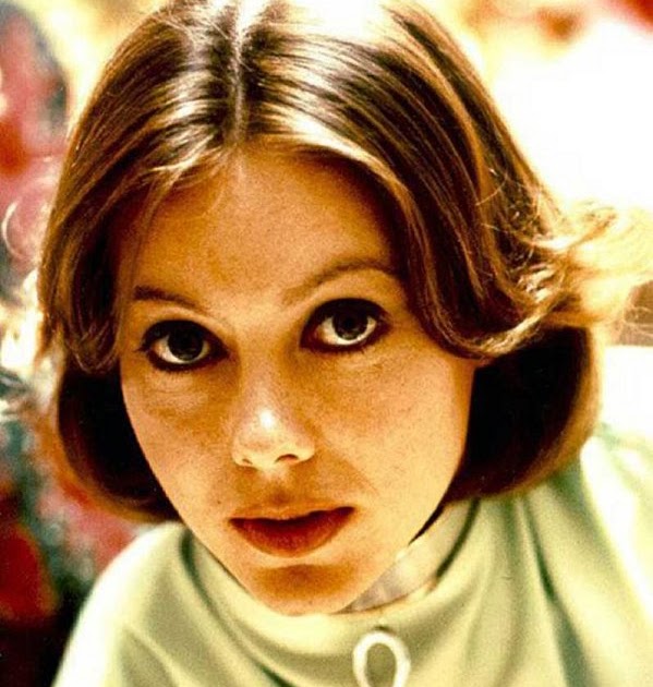 Somebody Stole My Thunder: A few pictures of Jenny Agutter