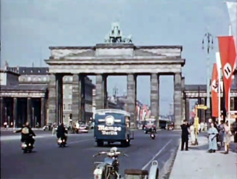 Stunning Image of Brandenburg Gate in 1936 