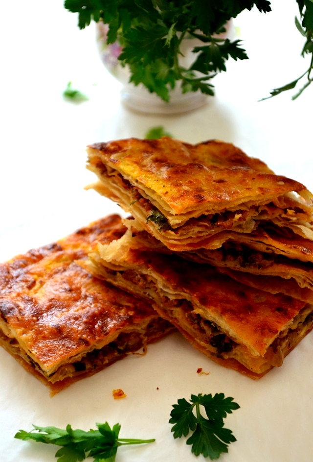 Köy Böreği Zeymuran Cafee Yemek Tarifleri