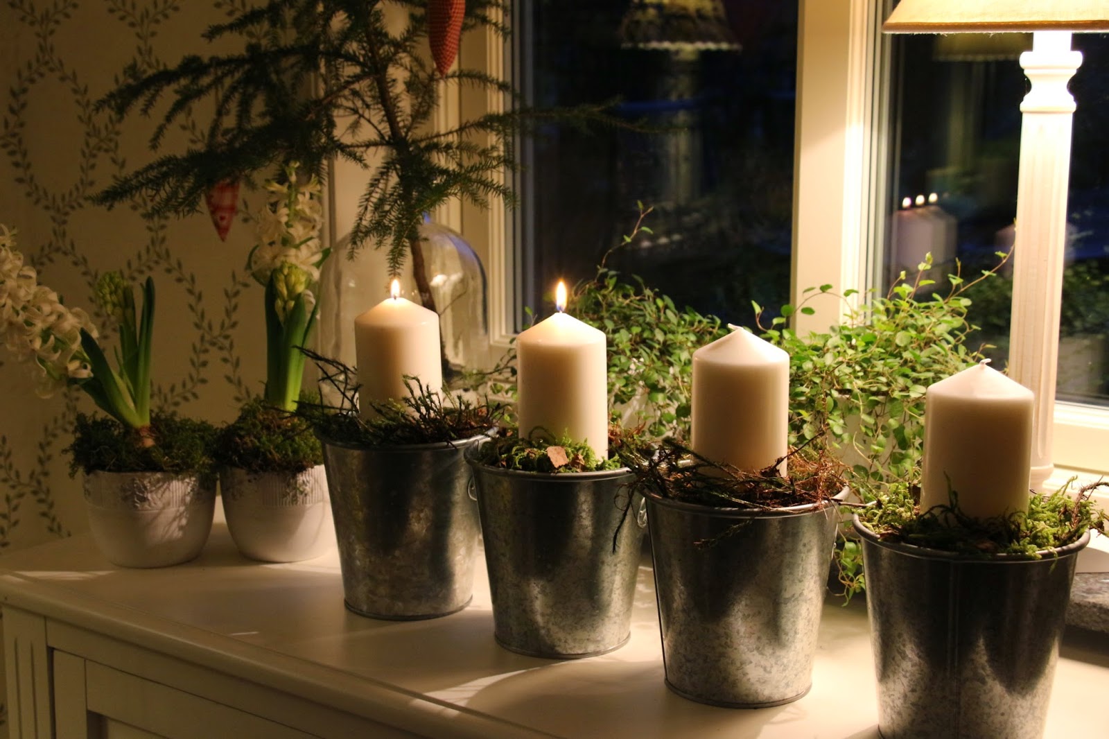 Sabelhagens olivlund : nya krukor i guld koppar på andra advent