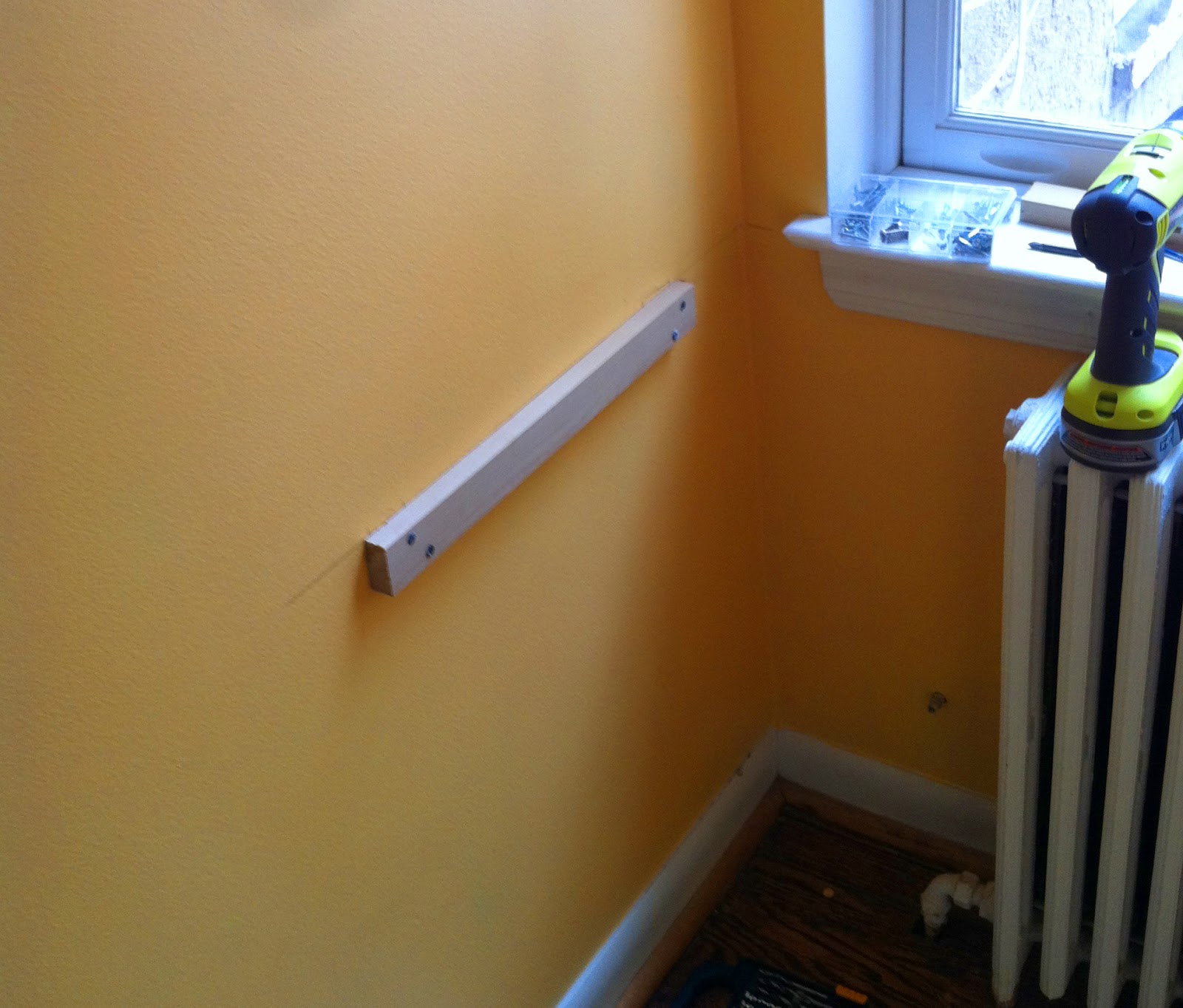 fortytwo roads Floating Desk Nook