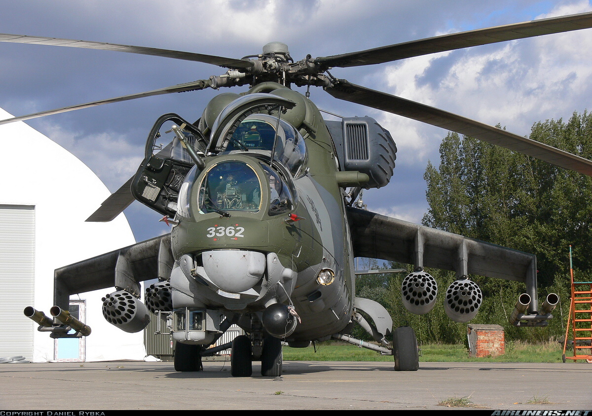 WORLD DEFENCE Russian Mil Mi35 Hind Attack Helicopter The Flying Tank