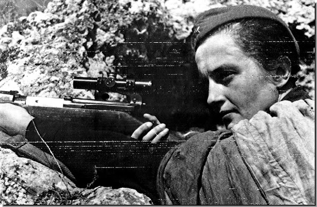 Lyudmila Pavlichenko, the Russian woman sniper with 500 Germans kills under her belt