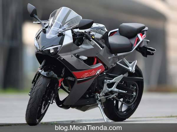 MecaTienda - Hyosung lanza nueva deportiva de 250cc