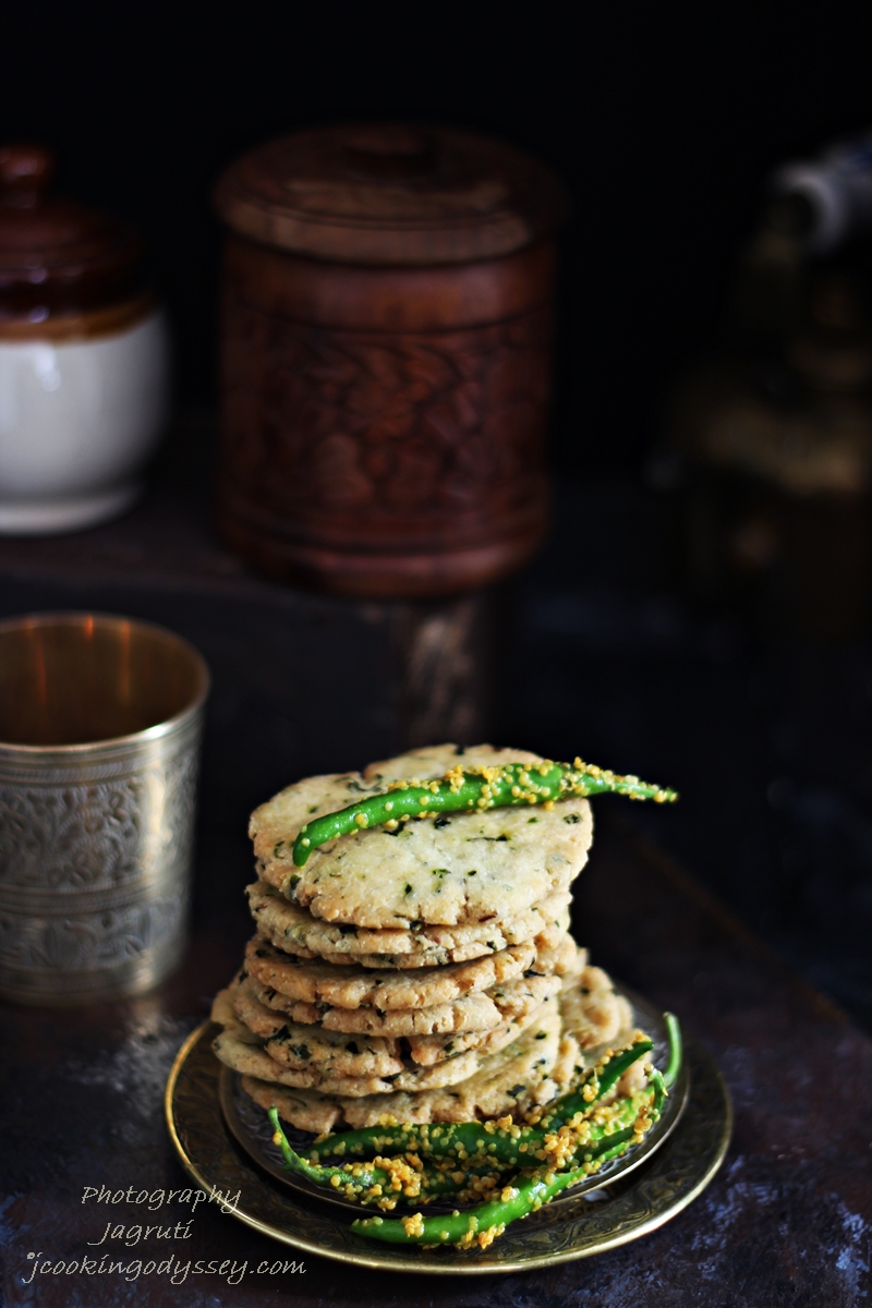 Methi Farsi Puri J Cooking Odyssey