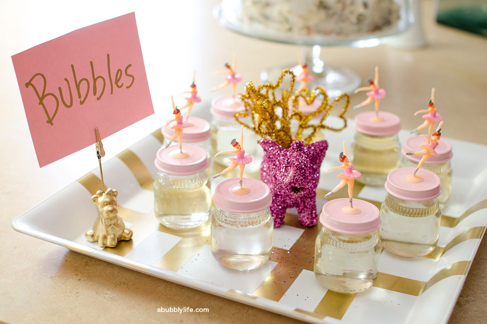 A Bubbly Life DIY Bubble Party Favors & Bubble Solution Recipe