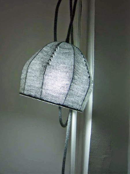 Lampa zrobiona na szydełku Przepiękny ażurowy abażur zrobiony na drutach