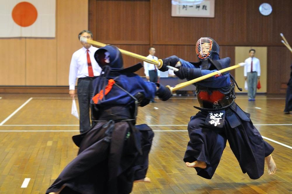 When did Kendo switch to small strikes from Chudan? r/kendo