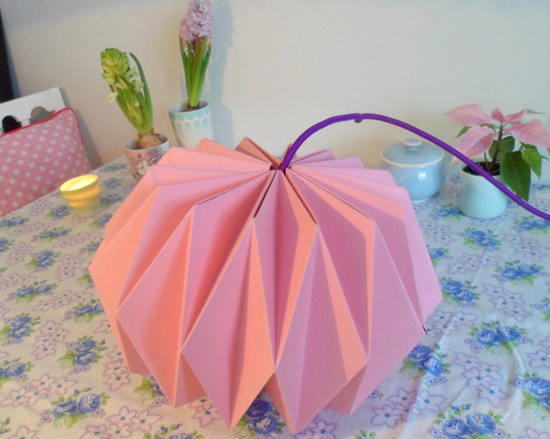 Bang bang: lav din egen origami lampe Fed loft lampe