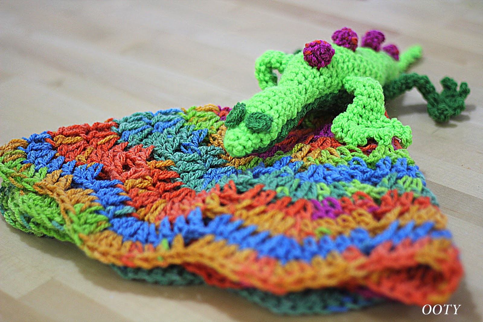 Ooty: In Crochet: New Lovey Blankets