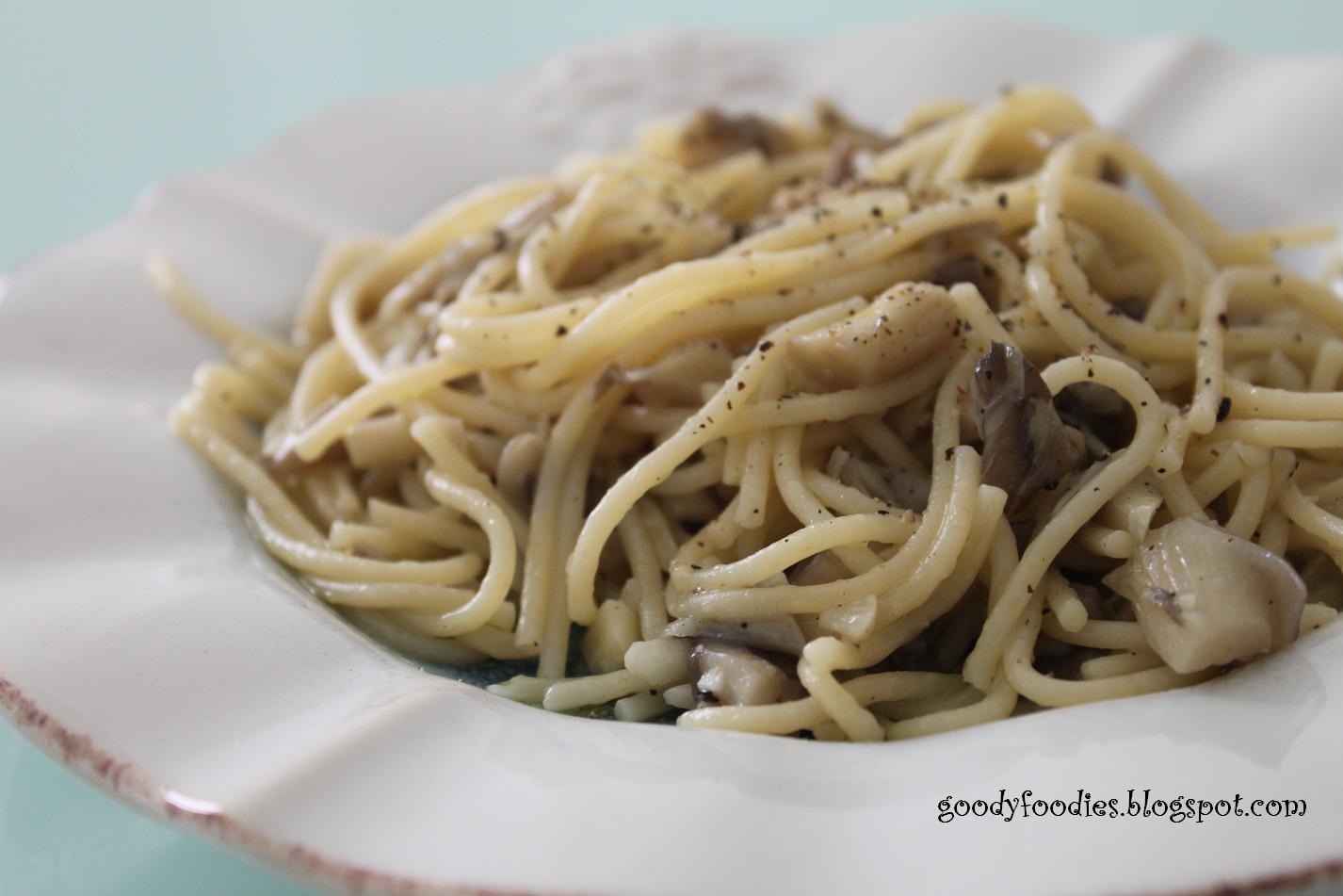GoodyFoodies I cooked Mushroom pasta with truffle oil (Vegetarian)