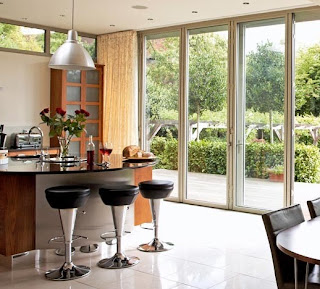 Barnaby Gates Wallpaper