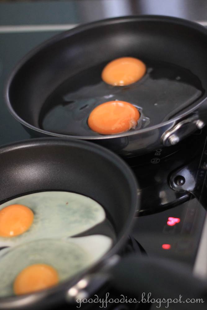 GoodyFoodies Recipe Scrambled ducks egg with pepino melonstrawberry