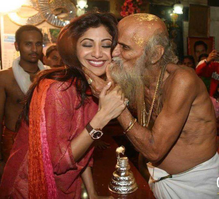 actress kiss fb shilpa shetty funny photos gallery kiss pictures pics actress kiss fb shilpa shetty funny photos gallery kiss pictures pics