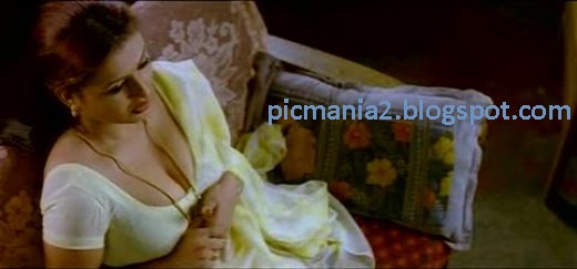 south indian acterss sona exposing boobs and cleavage sexy hot pics