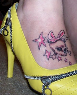 http://girlstattoo11.blogspot.com/2011/07/girl-skull-tattoo-designs-girl-skull.html Girl Skull Tattoo