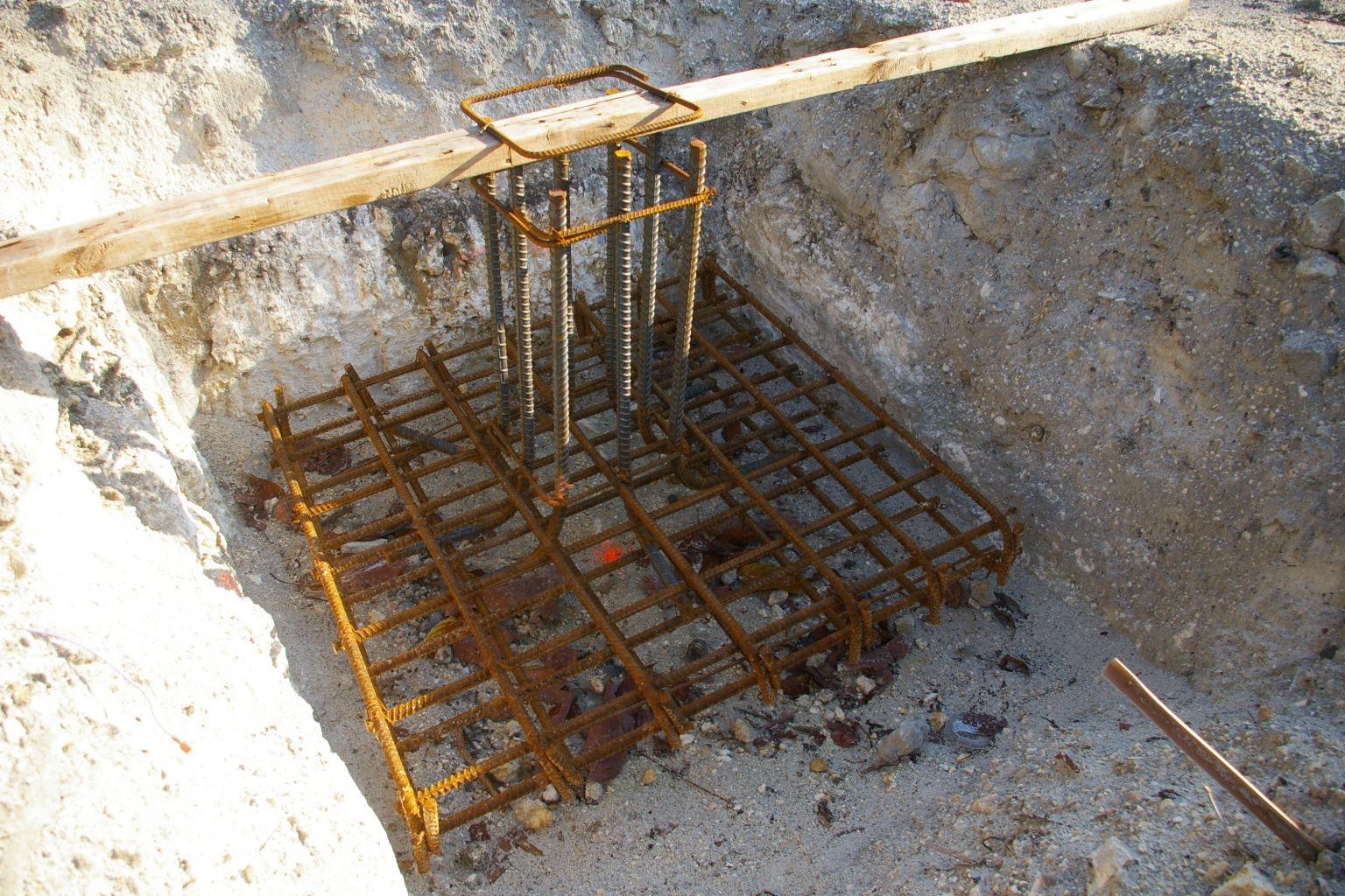 tin box footings