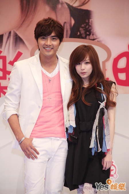 Mike He Cyndi Wang