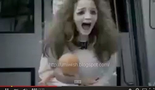 Video viral penumpang kereta api diganggu hantu kanak-kanak Video viral penumpang kereta api diganggu hantu kanak-kanak, kelibat hantu, hantu menyerupai kanak-kanak perempuan, hantu takutkan anak-anak, gurauan prank hantu, hantu dan ibu hamil mengandung, hantu makhluk mistik ganggu anak, kena kejar hantu, lari dikejar hantu, anak nampak hantu, gambar hantu di stesen kereta api, petanda seram sebelum hantu muncul, tanda-tanda ada hantu