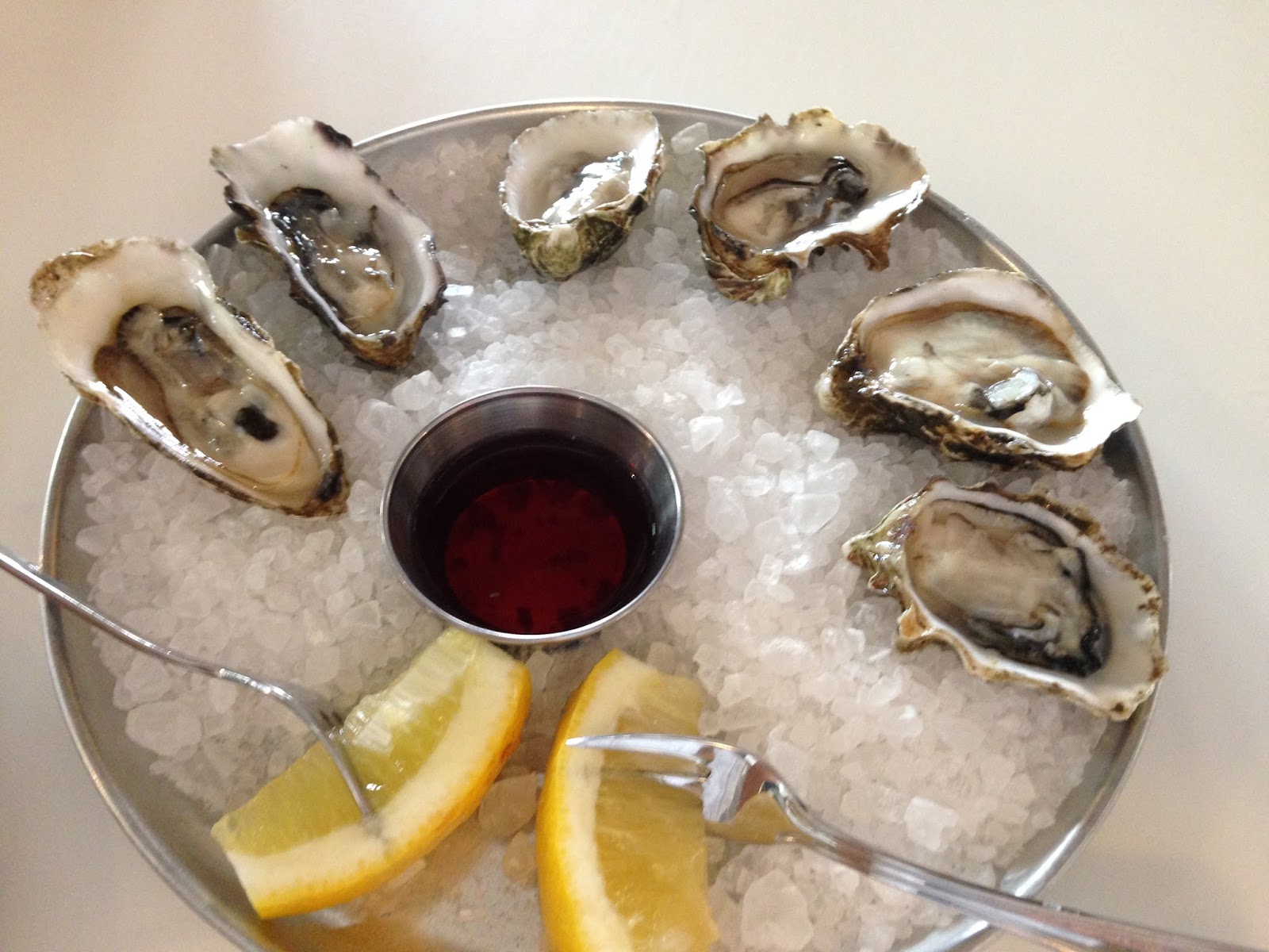 CAFE LA LA The Oyster Bar at Grand Central Market