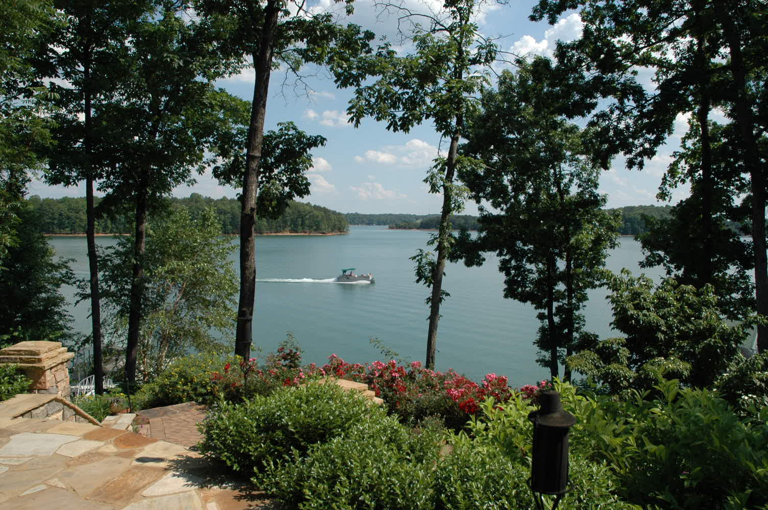 Lake Keowee Real Estate, Lake Keowee Realtor, Lake Keowee Foreclosures