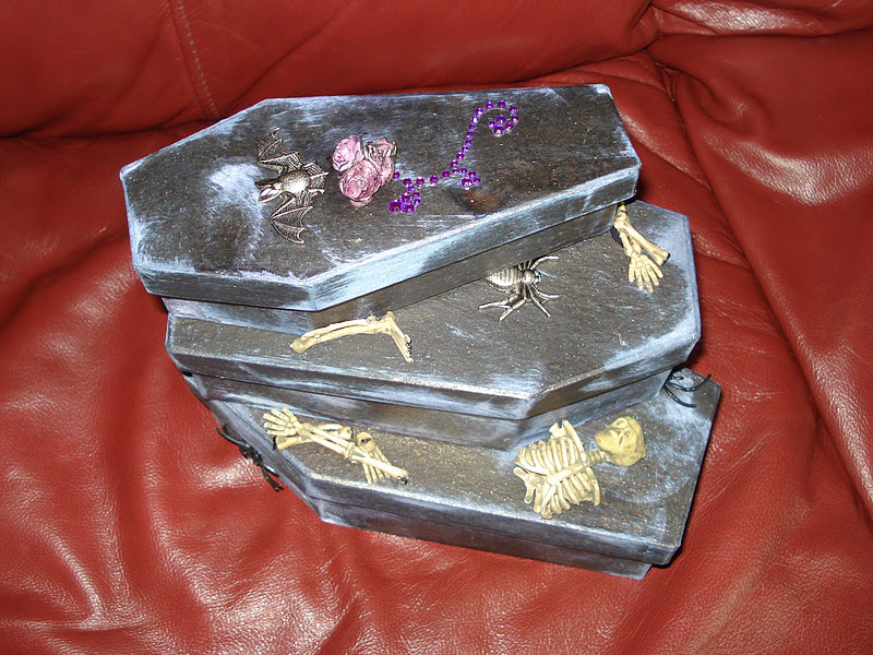 A Creative Operation Halloween Jewelry Box Tutorial