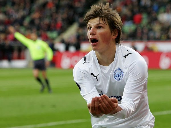 Arshavin ya es jugador del Zenit Arshavin ya es jugador del Zenit