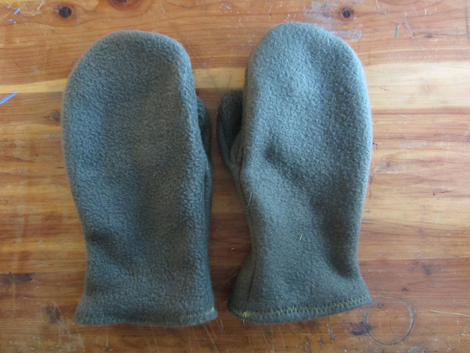 Found Beauty Studio Super Simple Fleece Mitten Tutorial