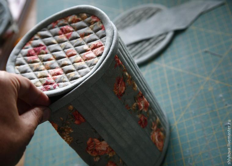 Round Cosmetic Bag DIY Tutorial Ideas!