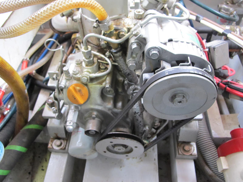 CKD Boats Roy Mc Bride Yanmar 1GM10 diesel engine smokes and uses oil