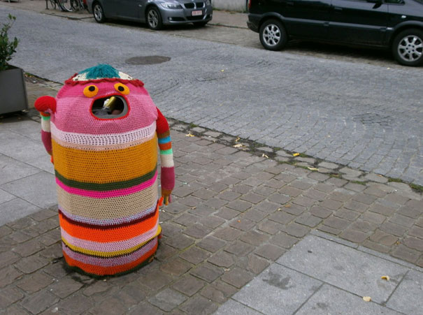 Awesome Colorful Examples of Yarn Bombing