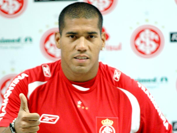 Movimento Coração Alvinegro Atacante Luiz Carlos, exBrasiliense, é o