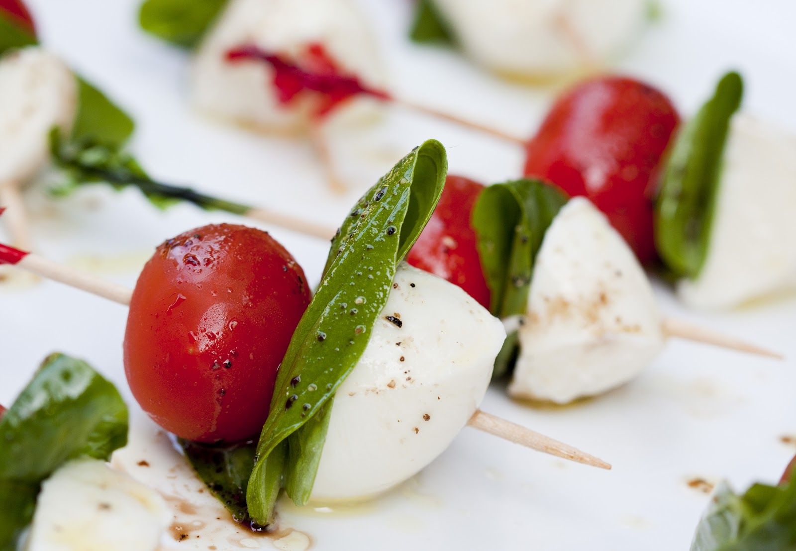 Red Lab No. 27 Tomato, Basil & Mozzarella Poppers